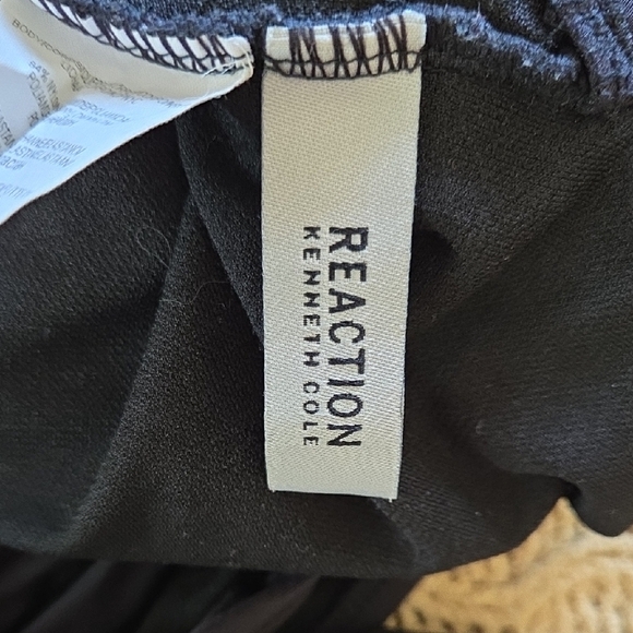 Kenneth Cole Reaction Black Halter Neck Ruched Swimsuit - Size 1X - Picture 7 of 10